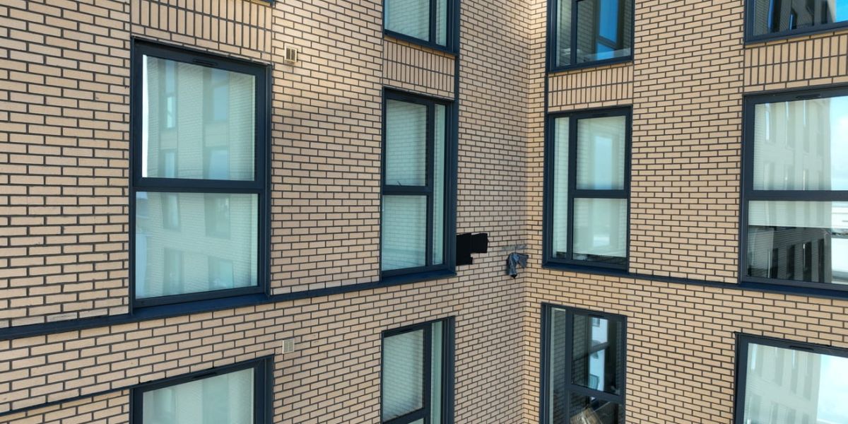 Flat building